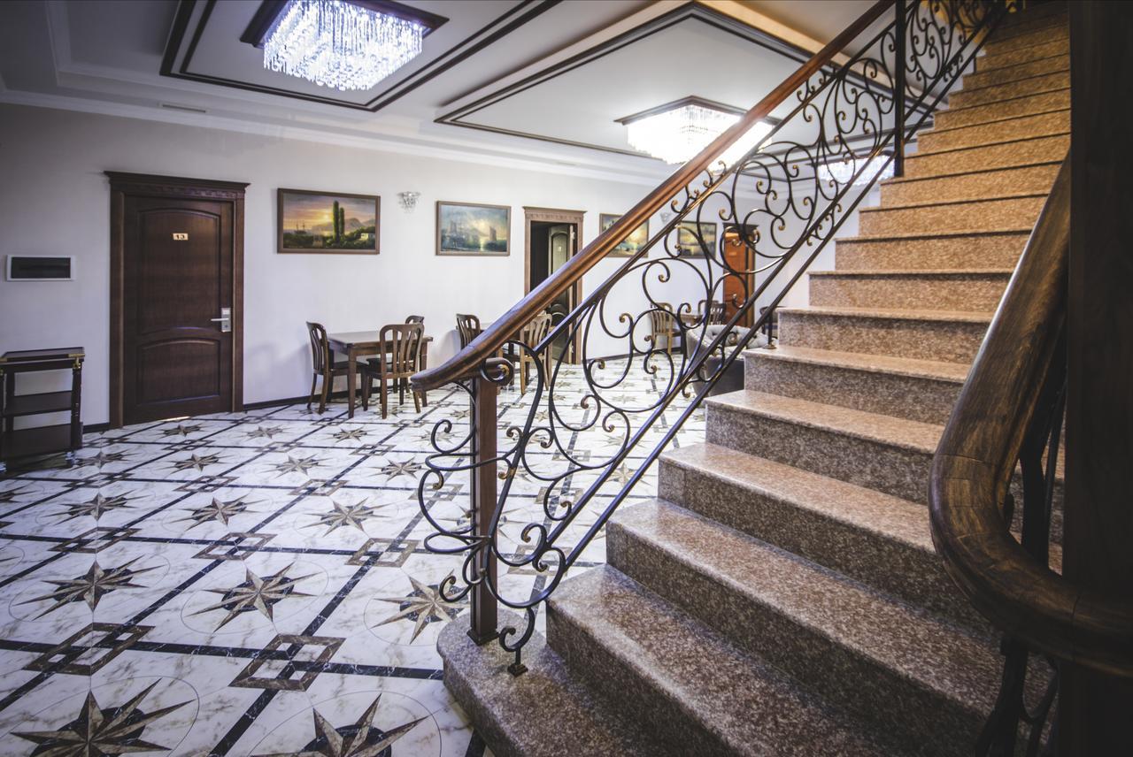 באטומי Hotel Bella Costa מראה חיצוני תמונה